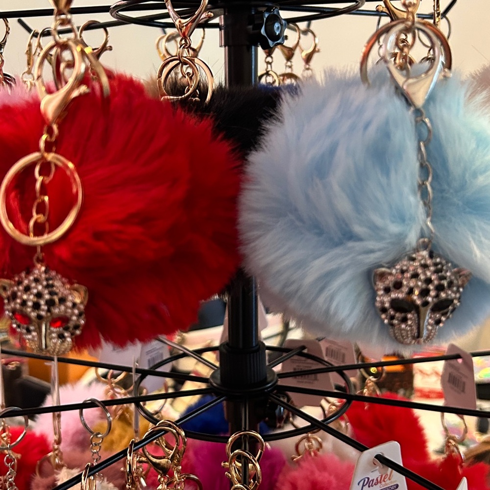 Unlisted👛Charms/Key Chains👛 - Picture 6 of 10